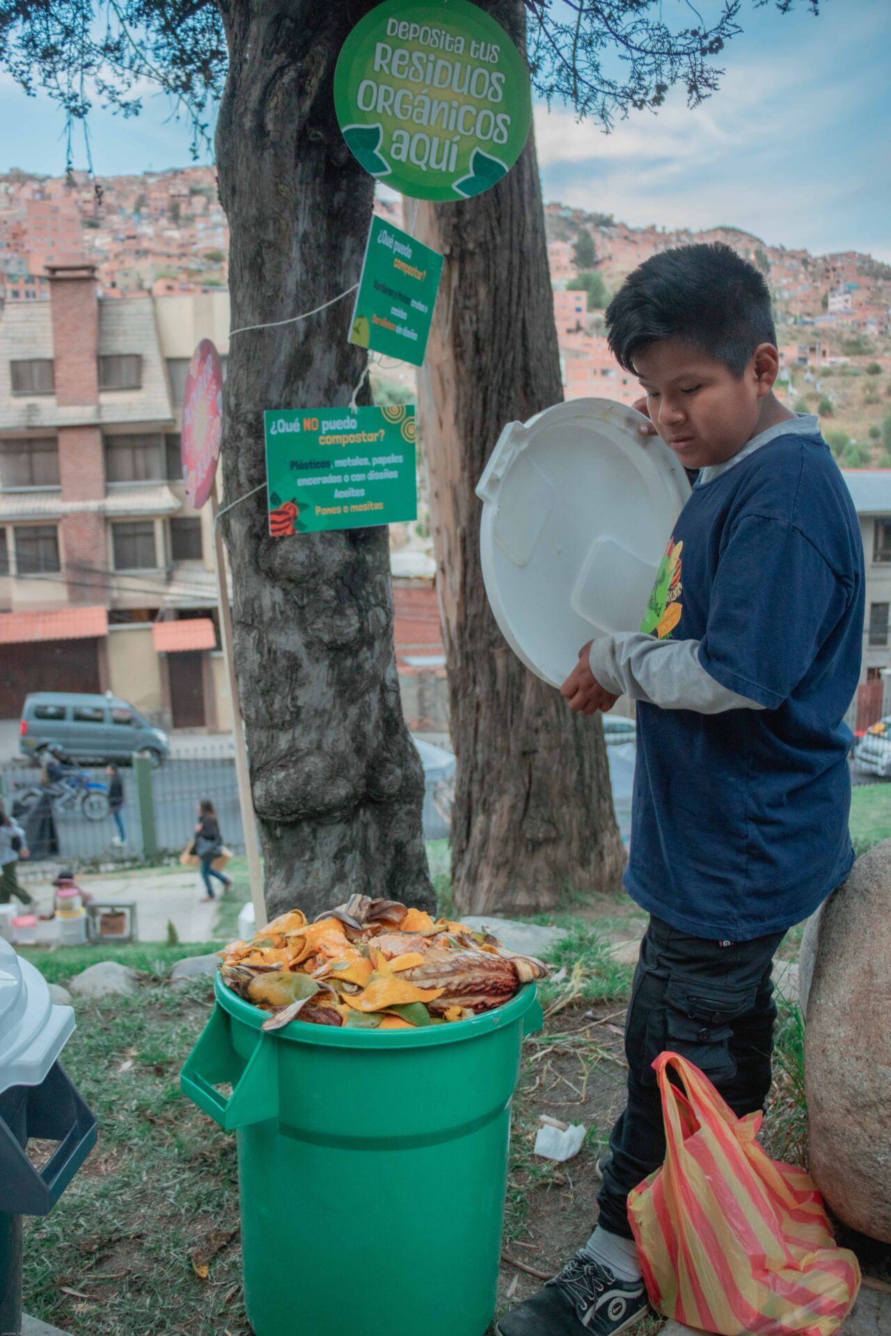Espacios de recolección de compost en el festival